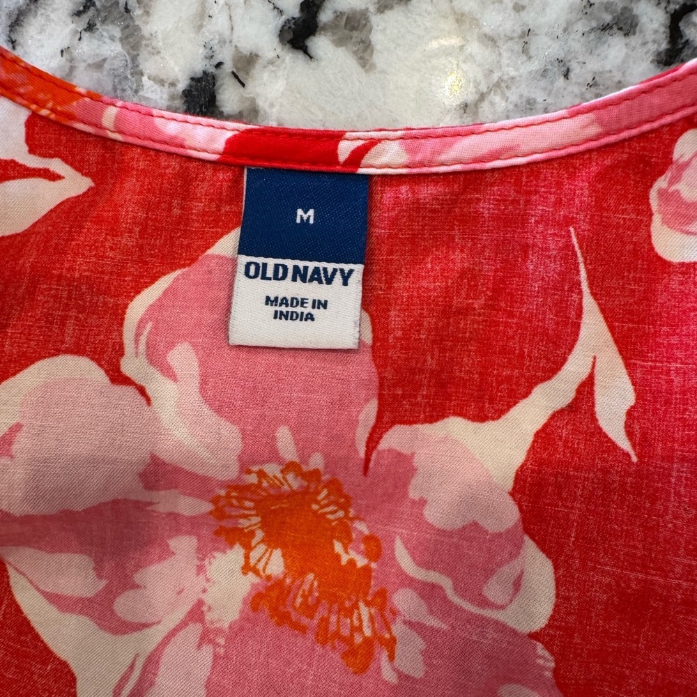 Old Navy Red Pink Floral Wrap Blouse Medium - Picture 5 of 8